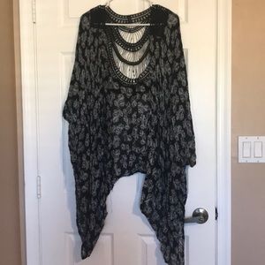 Lane Bryant Kimono Paisley Black and White